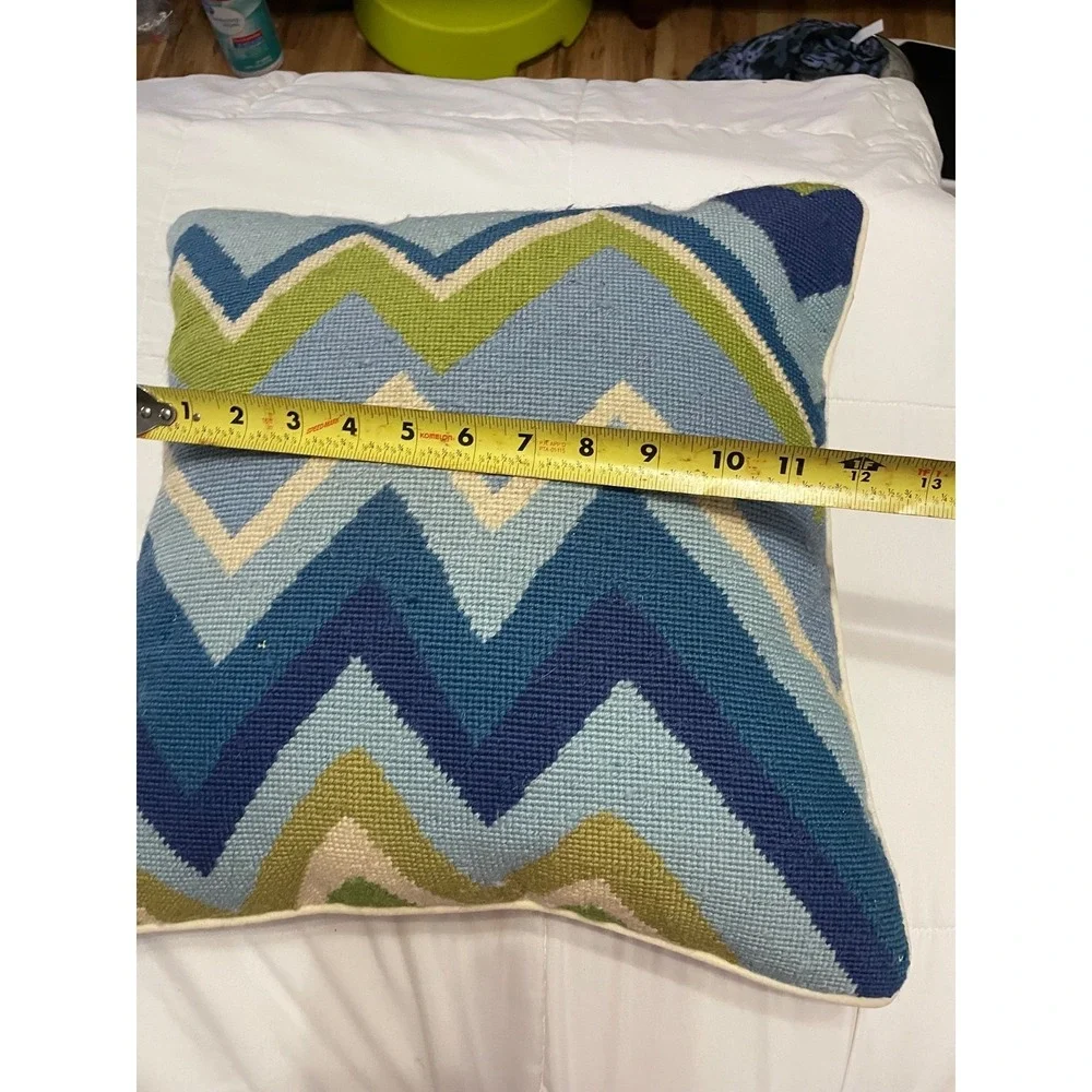 TRINA TURK PILLOW EMBROIDERED. Turquoise 20